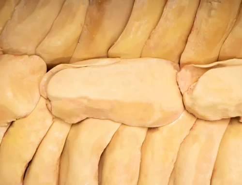 La sélection manuelle : l’œil de l’artisan sur le foie gras